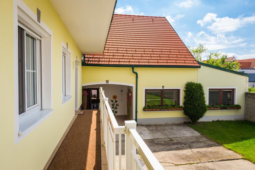 Gaestehaus - Doris - Wenzl Mörbisch am See Exteriér fotografie