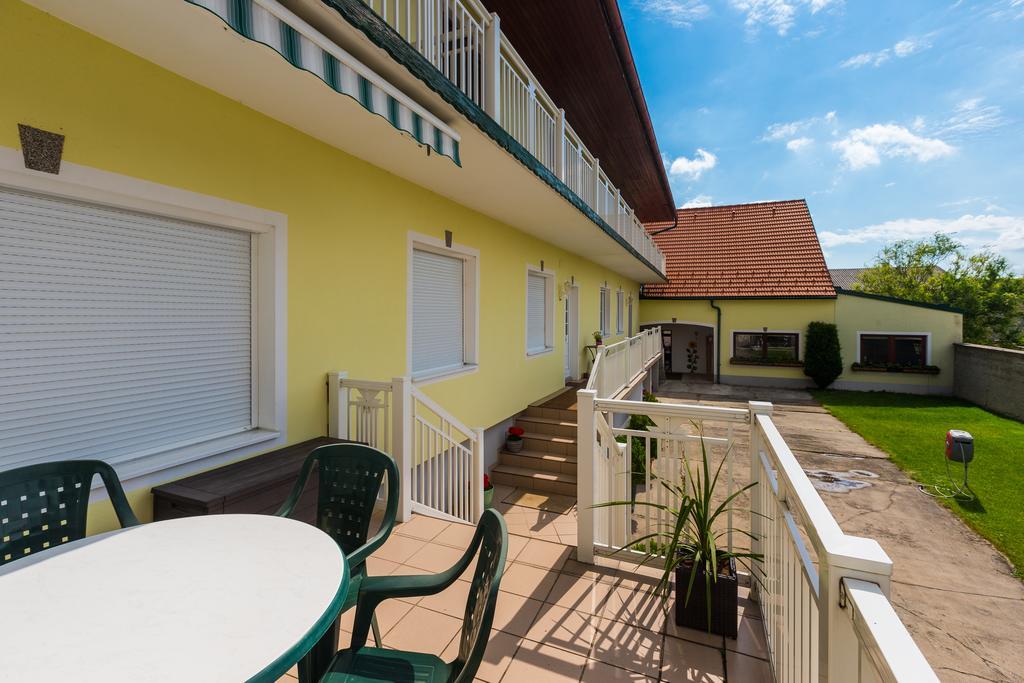 Gaestehaus - Doris - Wenzl Mörbisch am See Exteriér fotografie